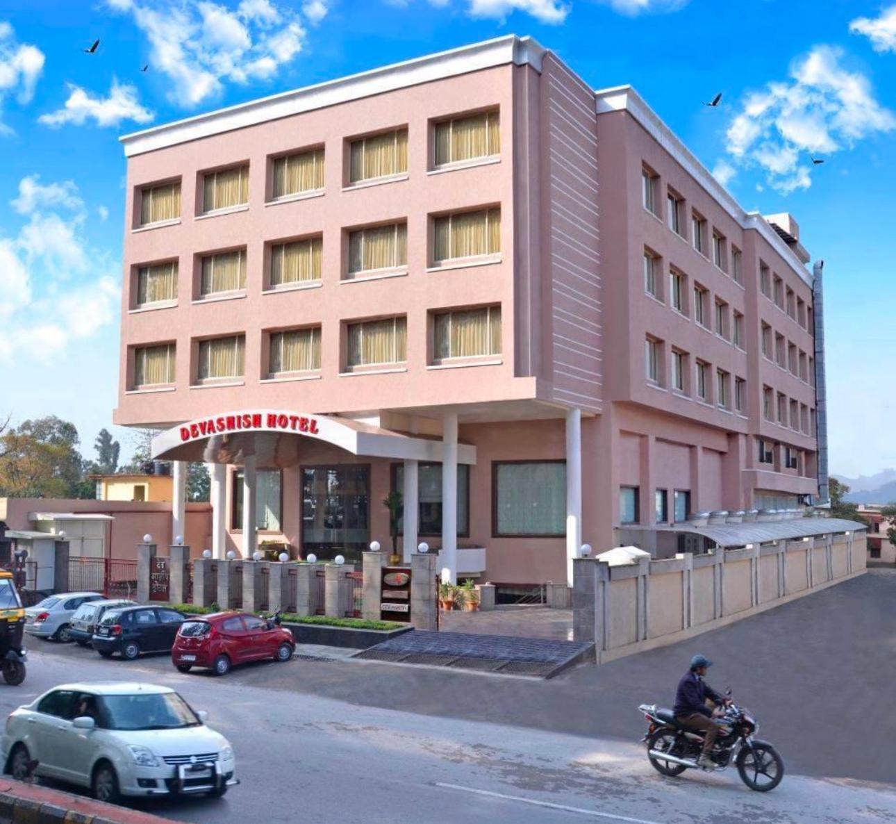 Hotel Devashish Haldwāni Exterior foto